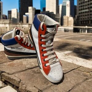 Vintage DSQUARED2 Hightop Sneakers.   Mens, Size 11.5